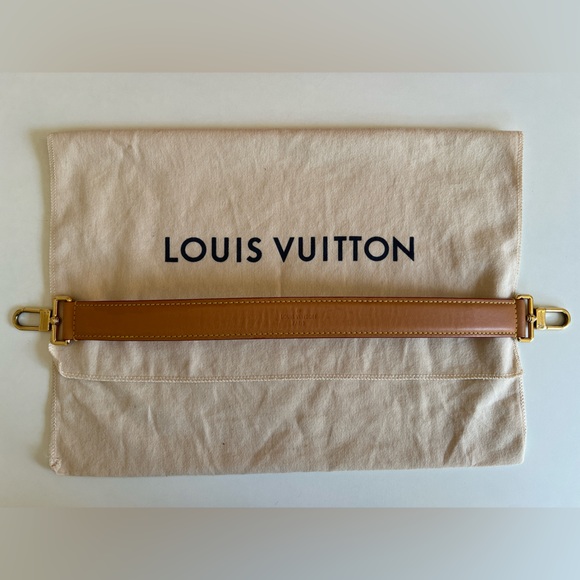 Louis Vuitton Side Truck MM - Picture 9 of 14